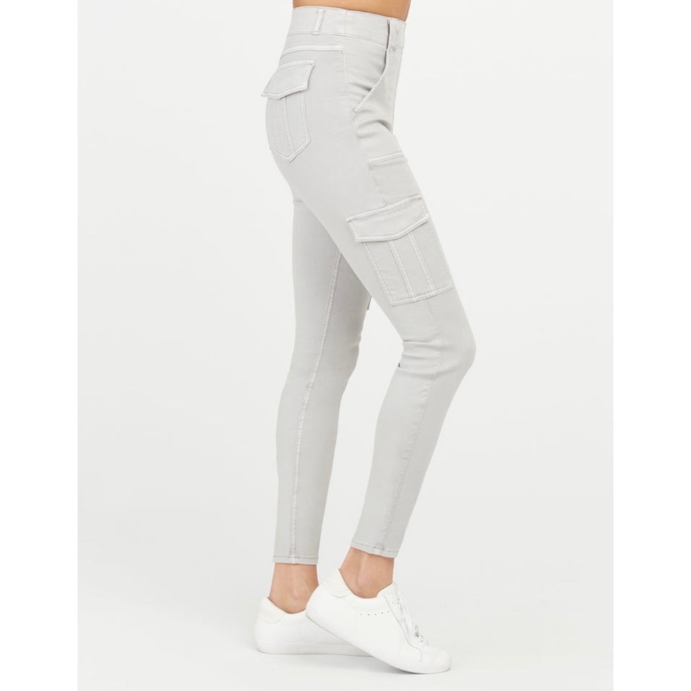 NEW Spanx Stretch Twill Ankle Cargo Pants